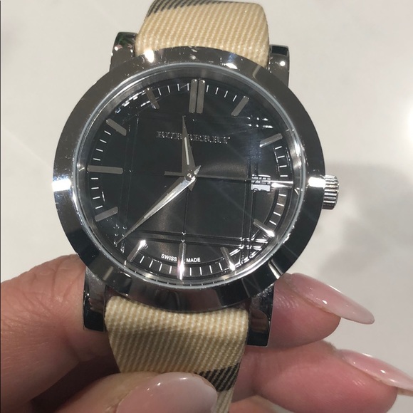 Burberry watch - Picture 8 of 8